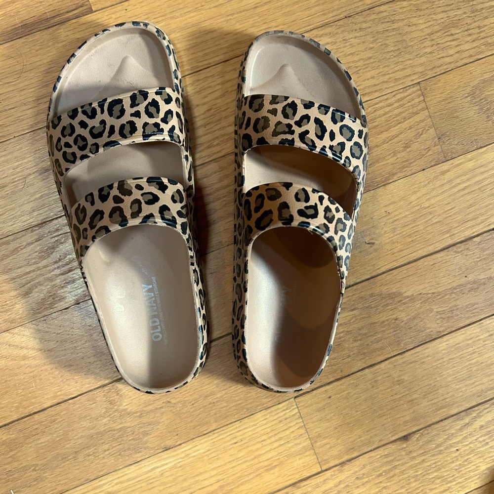 Old Navy Cheetah Print Slides Size 1-2